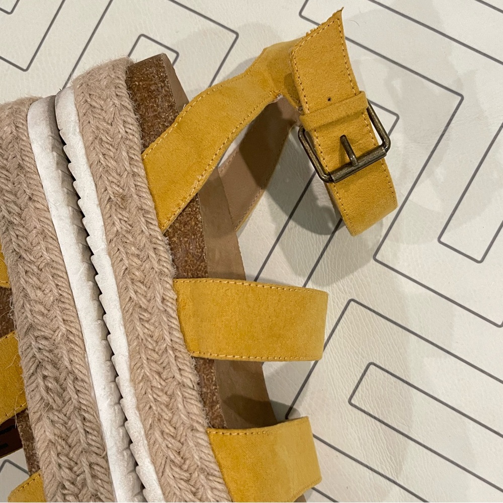 Universal Thread Yellow Espadrille Stacked Sandals - image 6